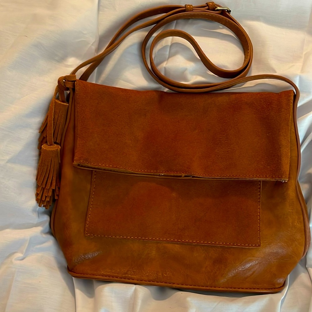 Antik Kraft crossbody